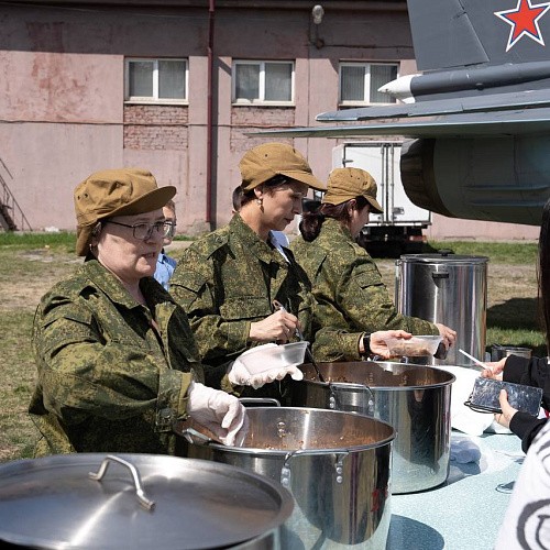Праздник Победы в школе: память, спорт и солдатская каша