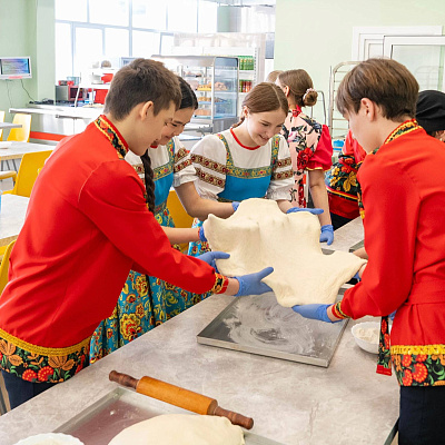 Праздник сибирского пирога в школе №21