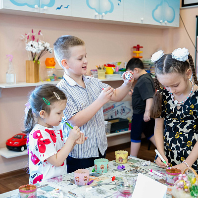  Творческий мастер-класс по украшению куличей и раскрашиванию яиц в детском саду 184