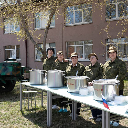 Праздник Победы в школе: память, спорт и солдатская каша